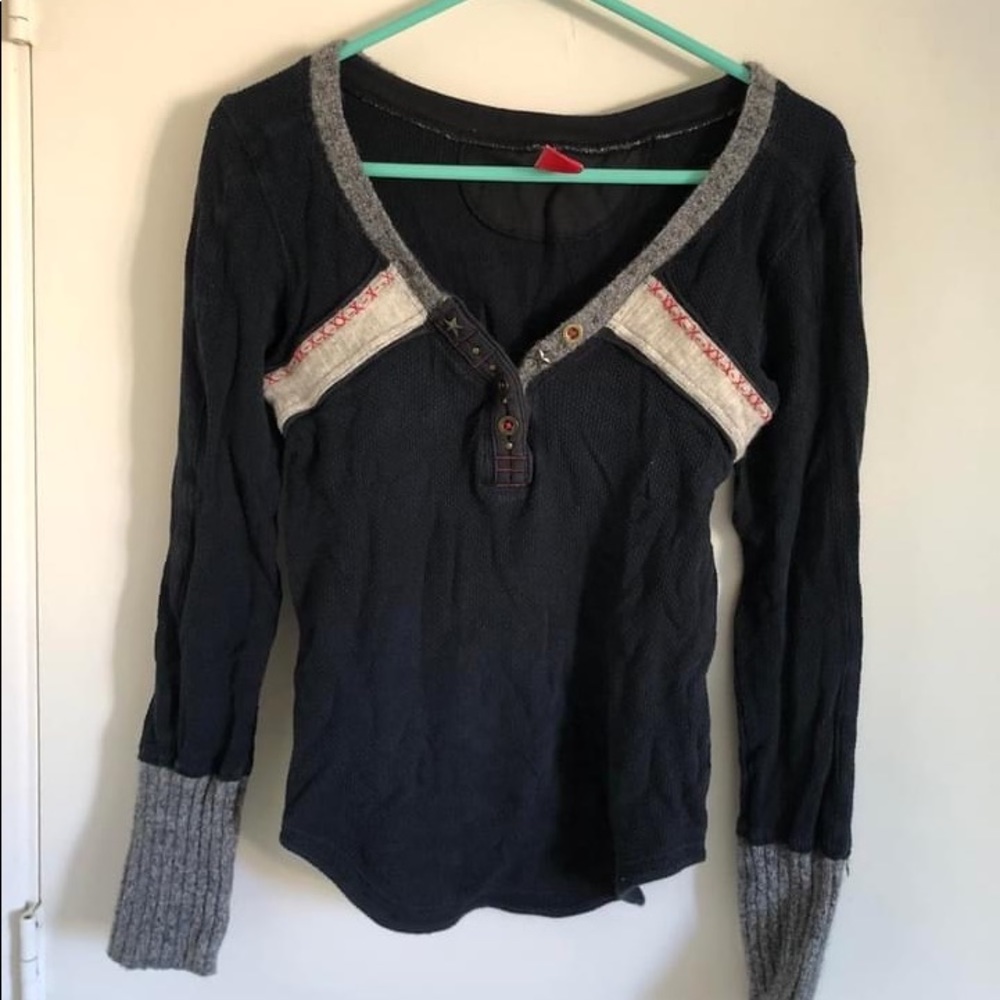 Free People Light Weight Sweater pullover shirt blue gray